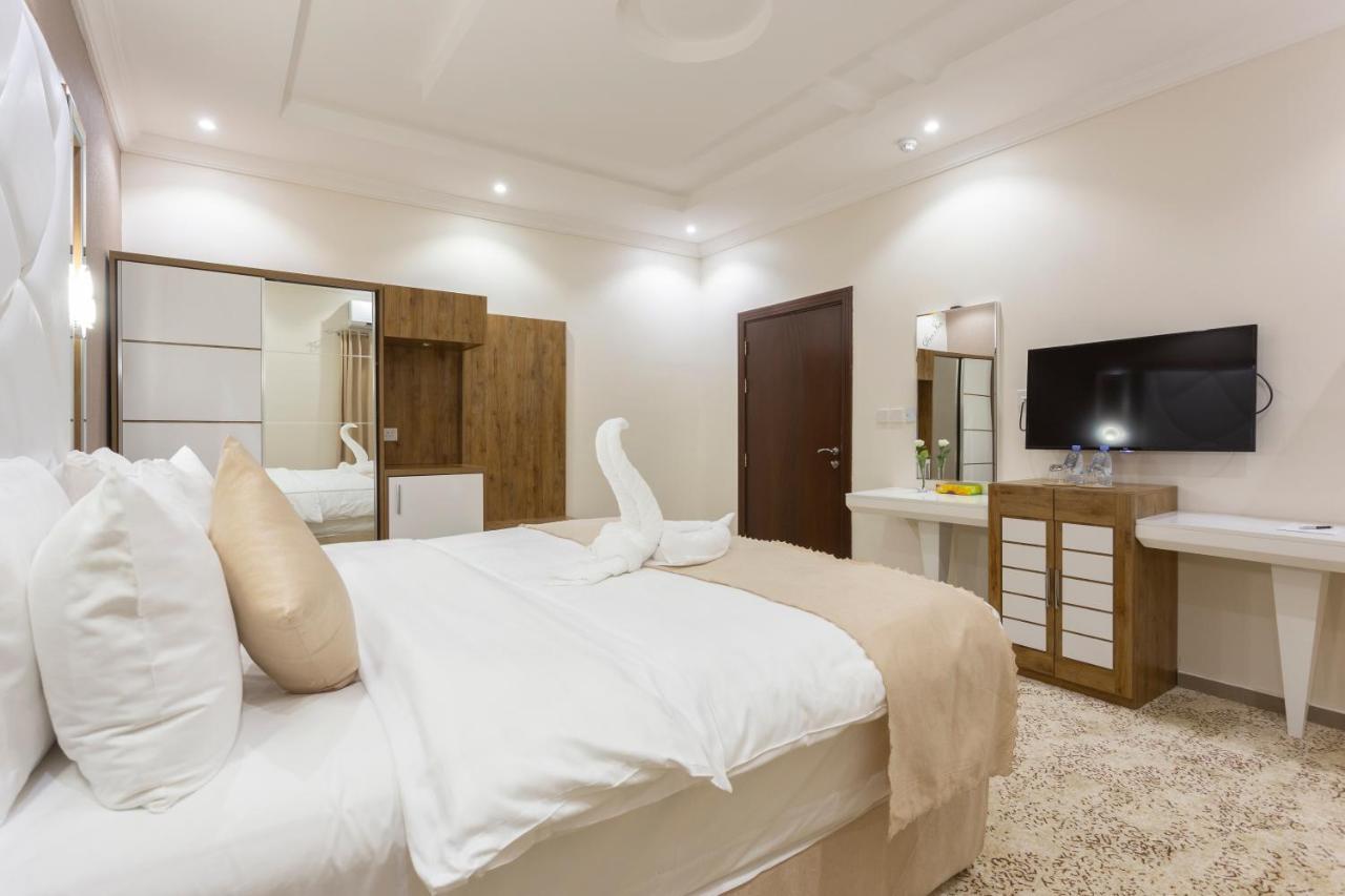 Dior Aparthotel